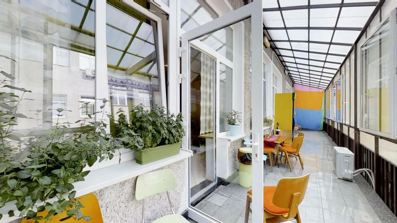 Press Hostel Warszawa Exteriör bild