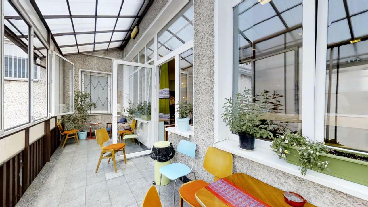 Press Hostel Warszawa Exteriör bild